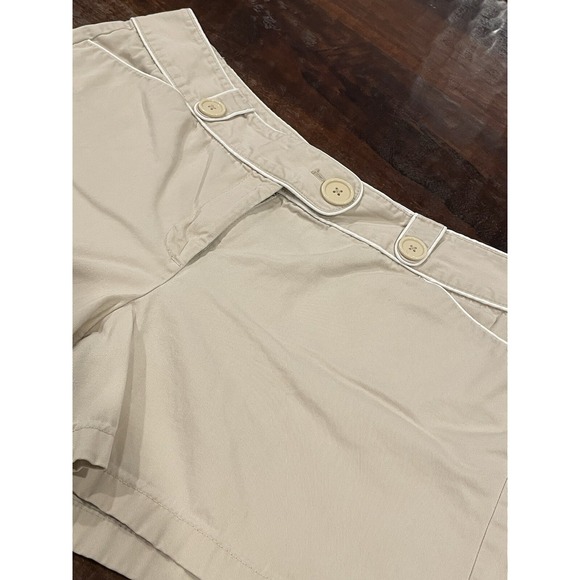 Ann Taylor Shorts Size 16 Beige Khaki Signature Fit Flat Front Low Rise Preppy - Picture 4 of 8